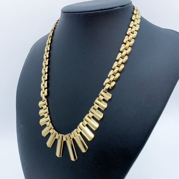 Vintage Gold Plated Cleopatra Fringe Necklace - Picture 3 of 12